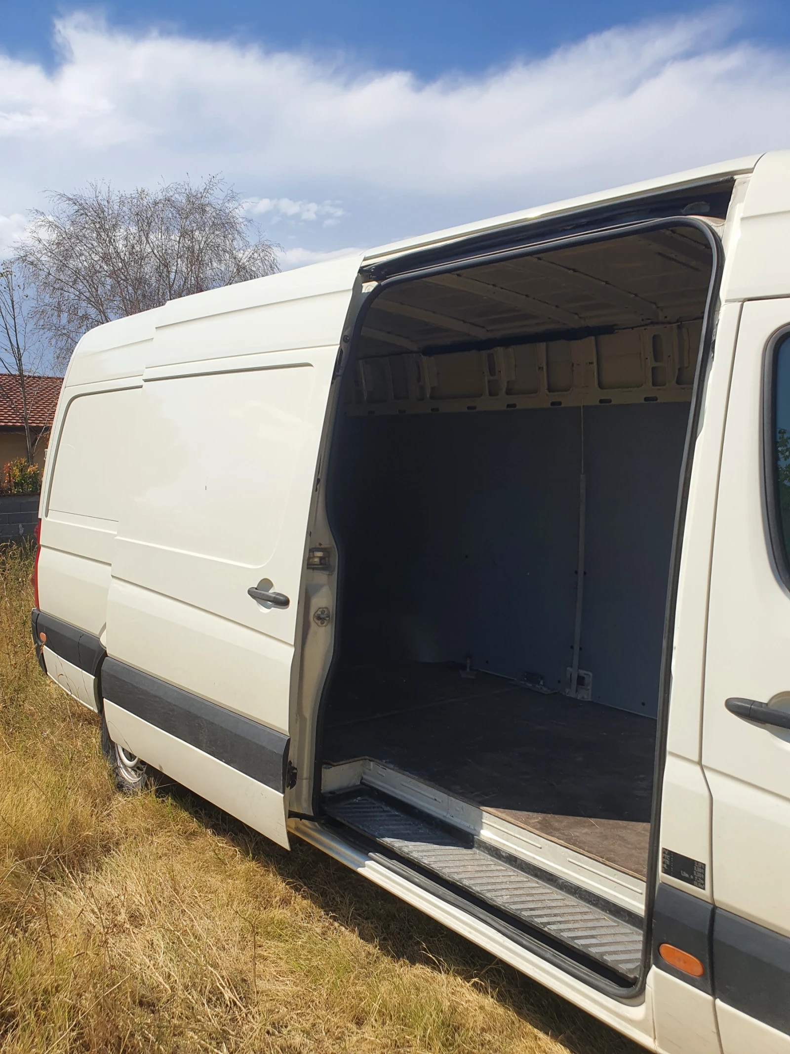VW Crafter Дълга база , товарен, снимка 6 - Бусове и автобуси - 54444161