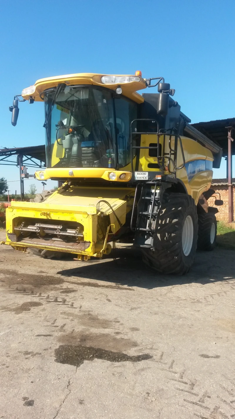 Комбайн New Holland CX8070, снимка 3 - Селскостопанска техника - 53165268