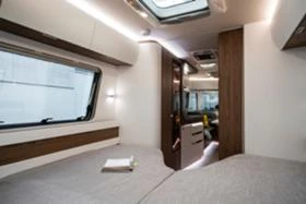 Каравана HYMER / ERIBA TOURING 820, снимка 12