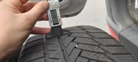Гуми Зимни 245/40R18, снимка 4