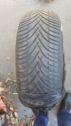 Гуми Всесезонни 225/55R16, снимка 3