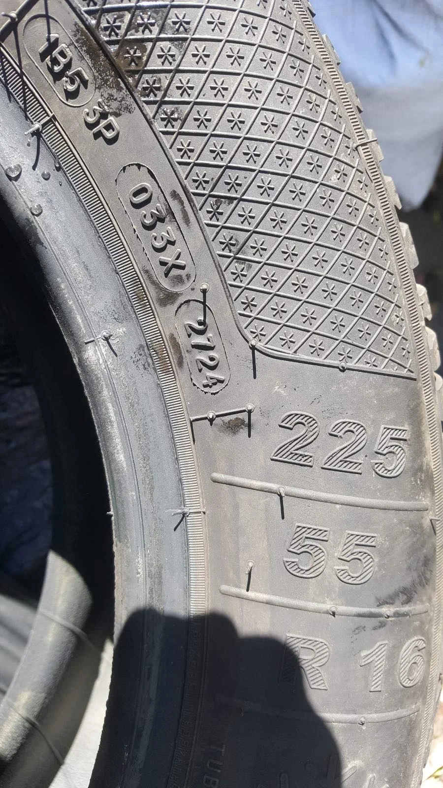 Гуми Всесезонни 225/55R16, снимка 2 - Гуми и джанти - 56749384