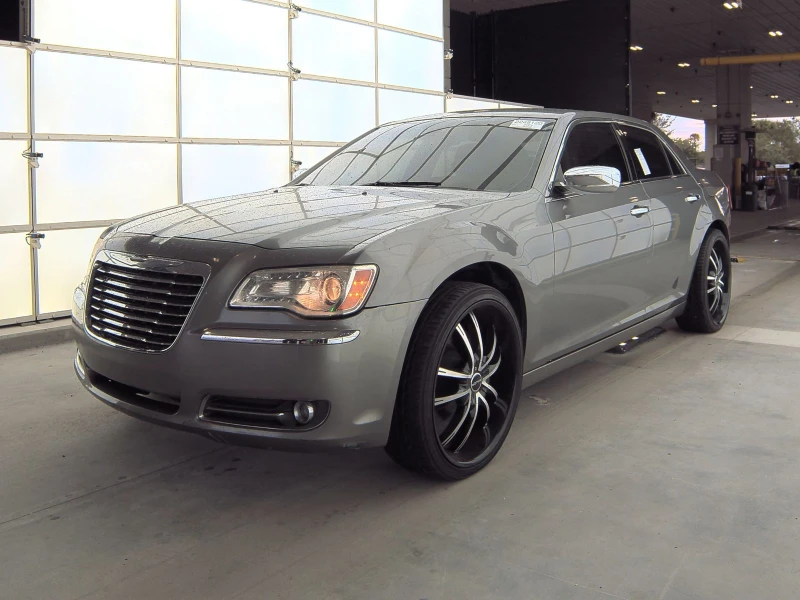 Chrysler 300c 5.7 HEMI КРАЙНА ЦЕНА, снимка 2 - Автомобили и джипове - 48068852