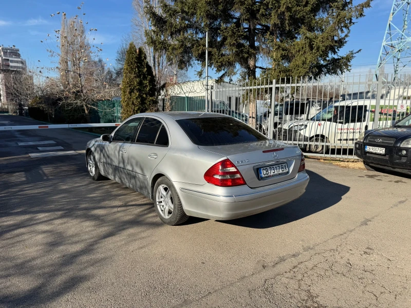 Mercedes-Benz E 270 CDI, снимка 6 - Автомобили и джипове - 48396568