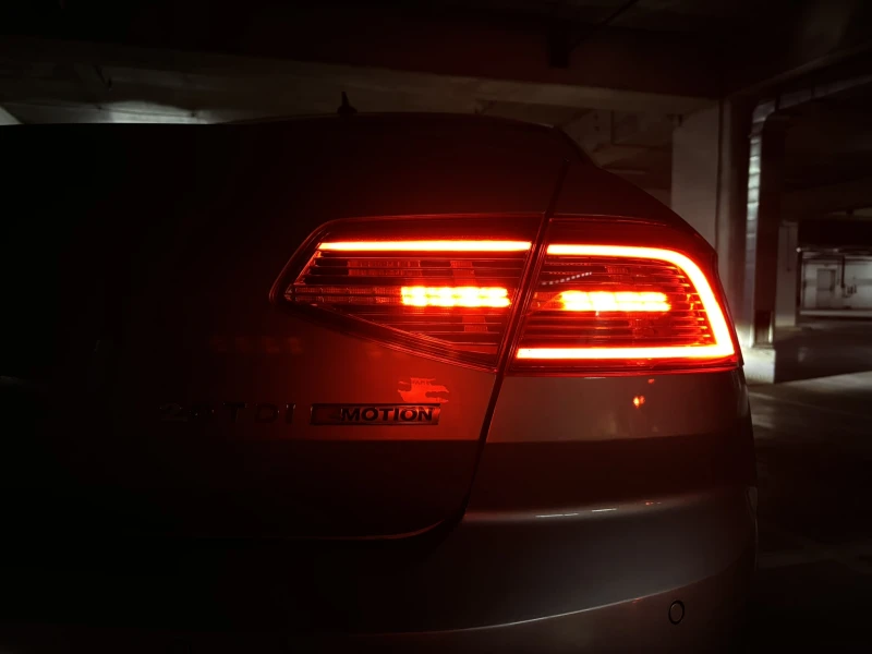 VW Passat, снимка 10 - Автомобили и джипове - 52061822