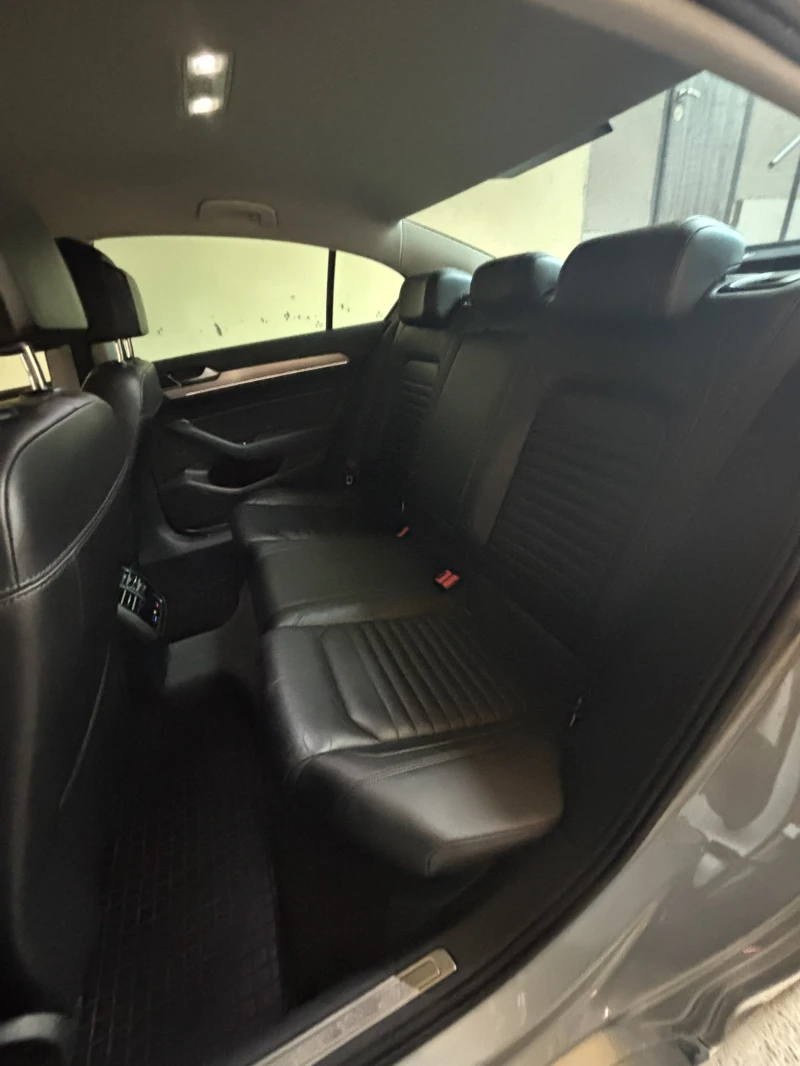VW Passat, снимка 15 - Автомобили и джипове - 52061822