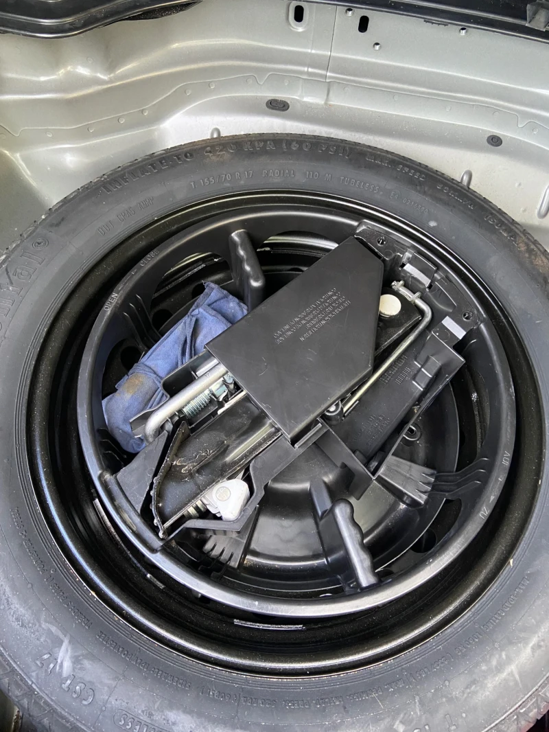 Mercedes-Benz E 300 CDI 7G TRONIC PLUS, снимка 12 - Автомобили и джипове - 51981993