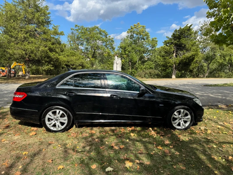 Mercedes-Benz E 300 CDI 7G TRONIC PLUS, снимка 2 - Автомобили и джипове - 51981993