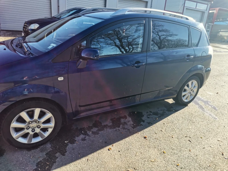 Toyota Corolla verso, снимка 3 - Автомобили и джипове - 52297659