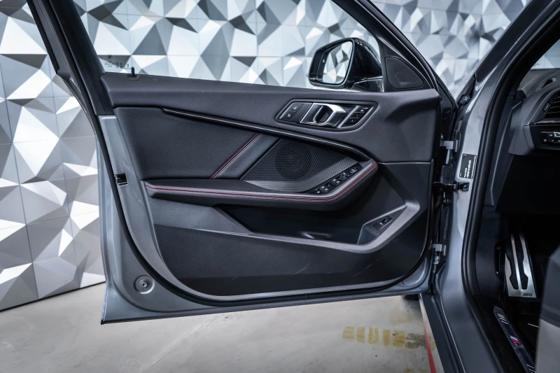 BMW 128 Ti * Msport* Pano, снимка 7 - Автомобили и джипове - 52551871