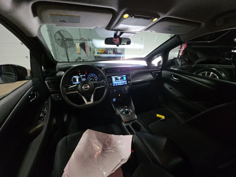 Nissan Leaf  S, снимка 12 - Автомобили и джипове - 53369899