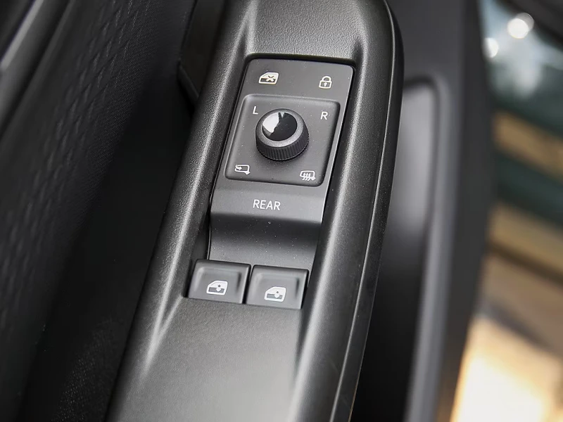 Cupra Born VZ/326HP/PANO/360/MEMO/HUD/NAVI/LED/CPLAY/776g, снимка 10 - Автомобили и джипове - 53444426