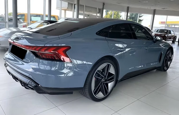 Audi E-Tron GT Quattro, снимка 3 - Автомобили и джипове - 54139074