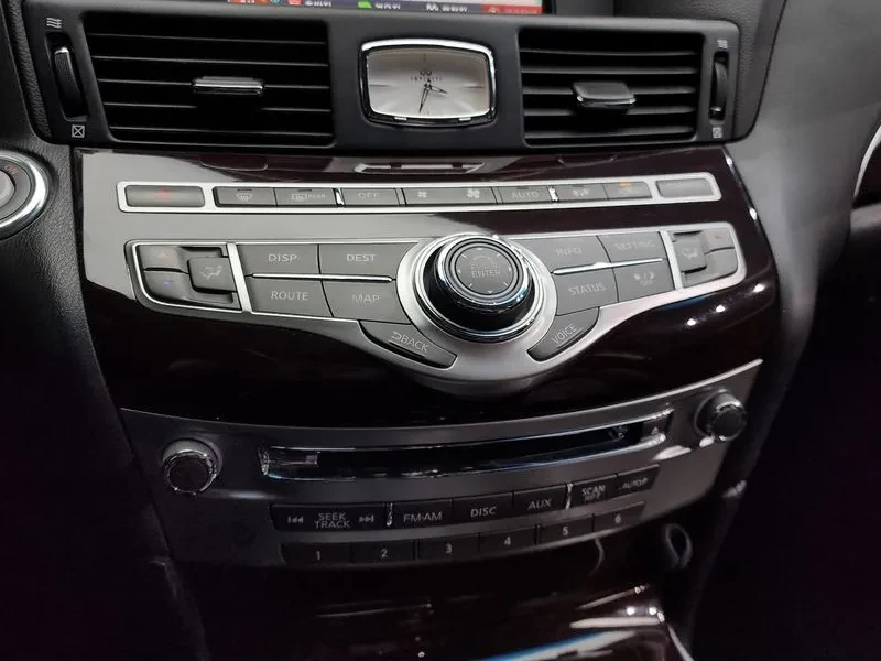 Infiniti M 37 3.7 - САМО 30% АВАНС, снимка 17 - Автомобили и джипове - 56285528