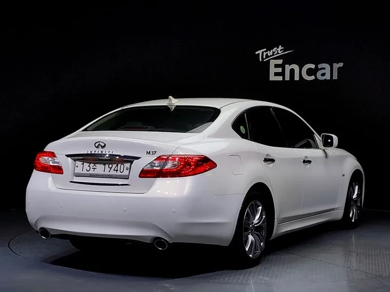 Infiniti M 37 3.7 - САМО 30% АВАНС, снимка 2 - Автомобили и джипове - 56285528