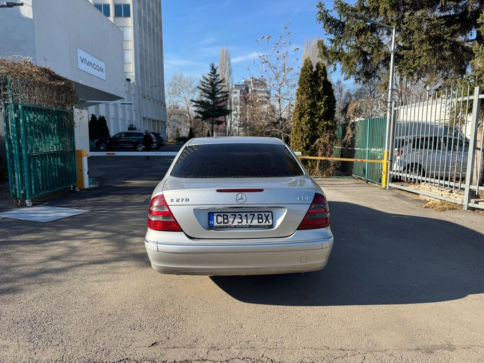 Mercedes-Benz E 270 CDI - изображение 5