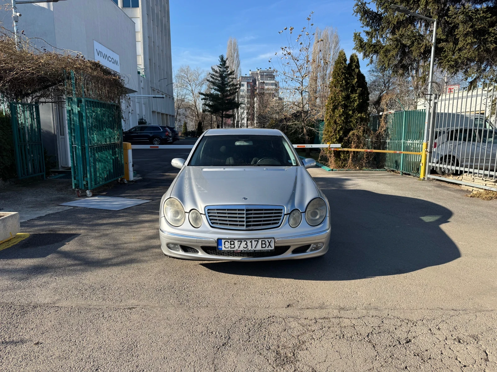 Mercedes-Benz E 270 CDI - изображение 2