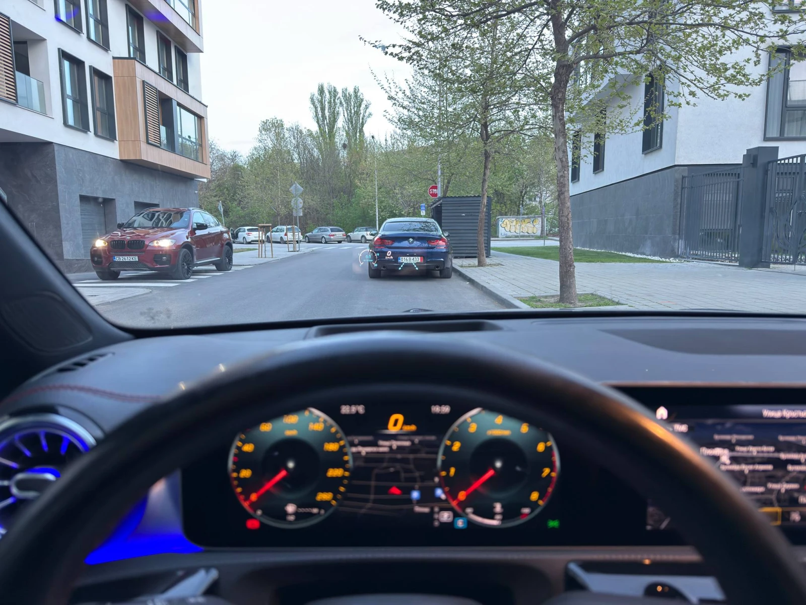 Mercedes-Benz CLA 180 AMG Line, Head-up - изображение 7
