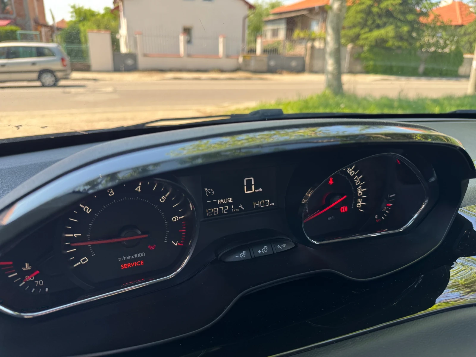 Peugeot 208 1.2 BENZIN AUSTRIA | Mobile.bg   12