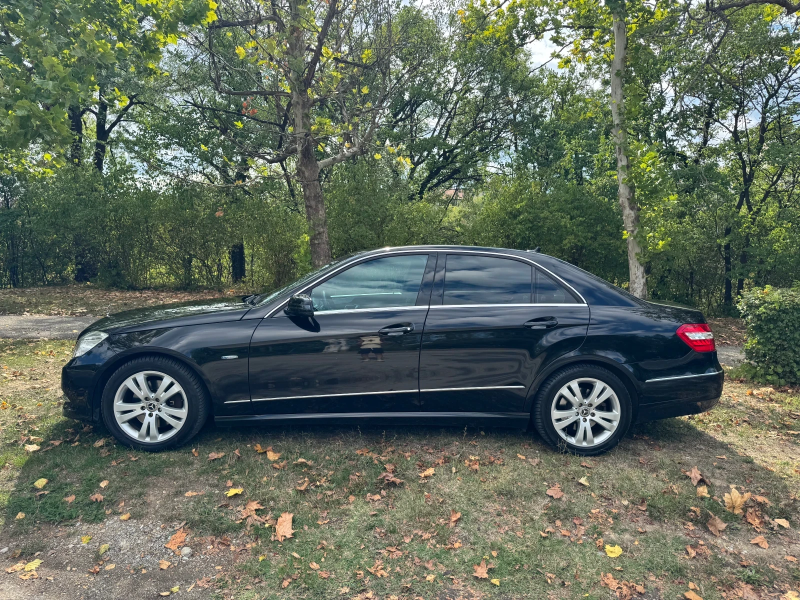 Mercedes-Benz E 300 CDI 7G TRONIC PLUS - изображение 3