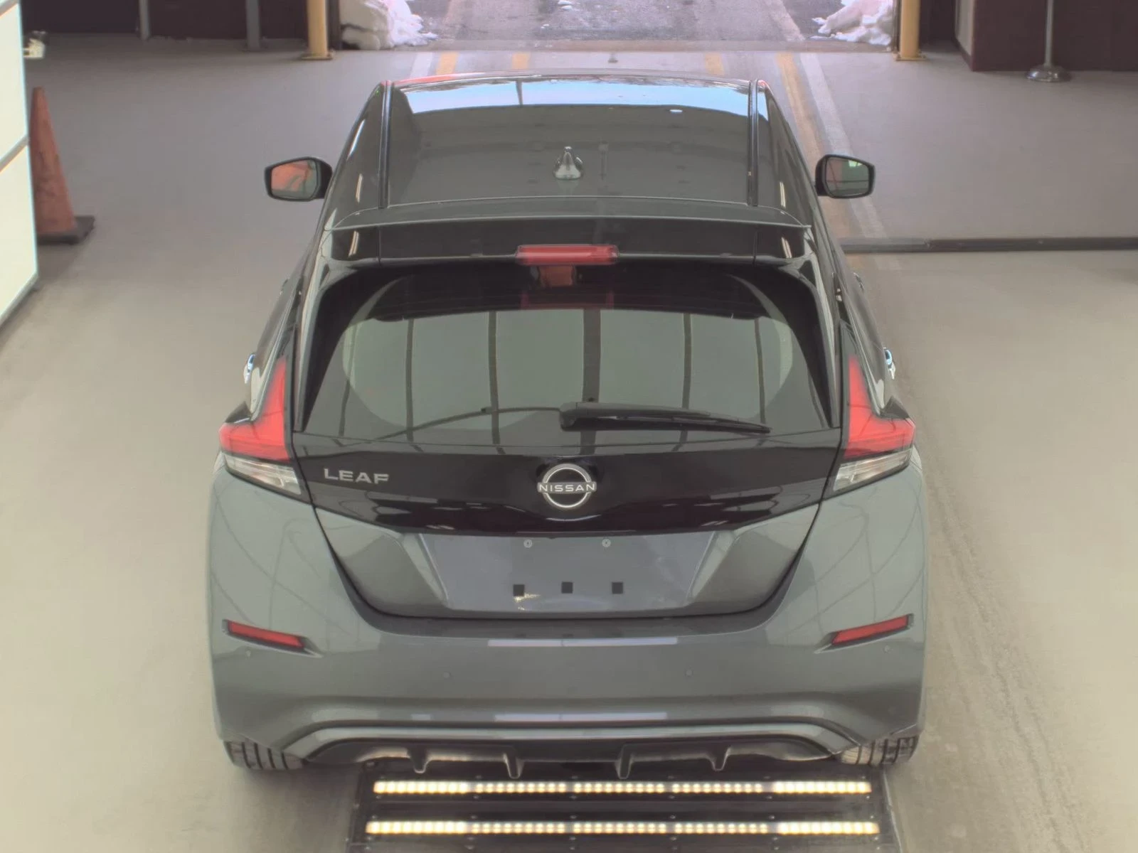 Nissan Leaf  S - изображение 5