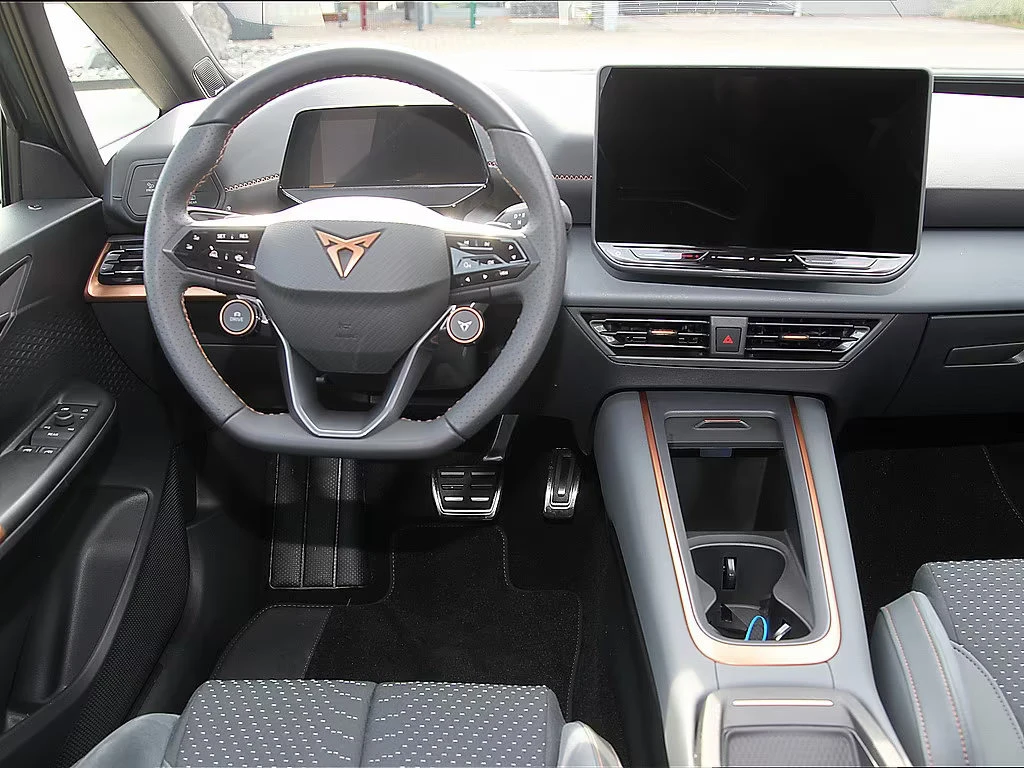 Cupra Born VZ/326HP/PANO/360/MEMO/HUD/NAVI/LED/CPLAY/776g - изображение 6
