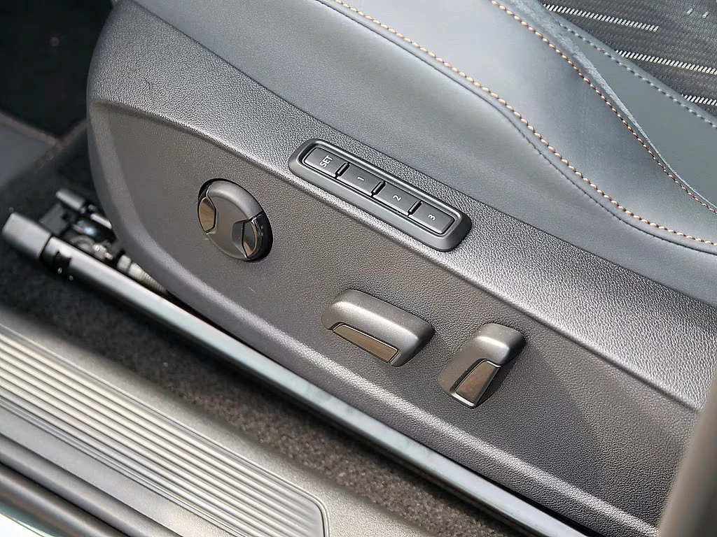 Cupra Born VZ/326HP/PANO/360/MEMO/HUD/NAVI/LED/CPLAY/776g | Mobile.bg � ����������� 11