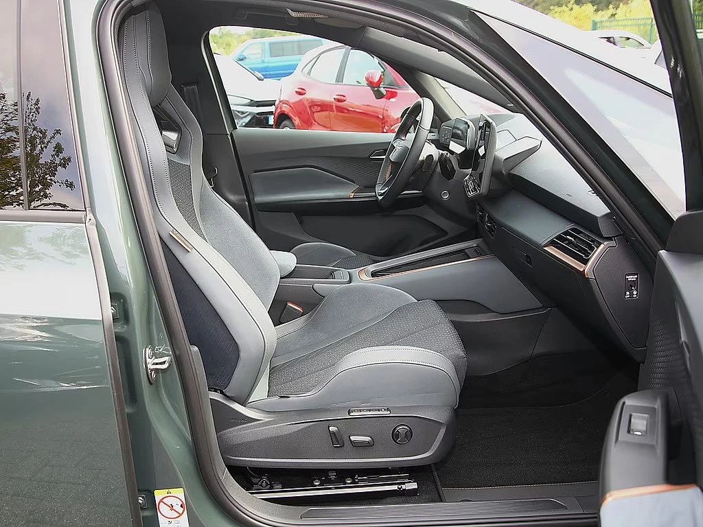 Cupra Born VZ/326HP/PANO/360/MEMO/HUD/NAVI/LED/CPLAY/776g | Mobile.bg � ����������� 12