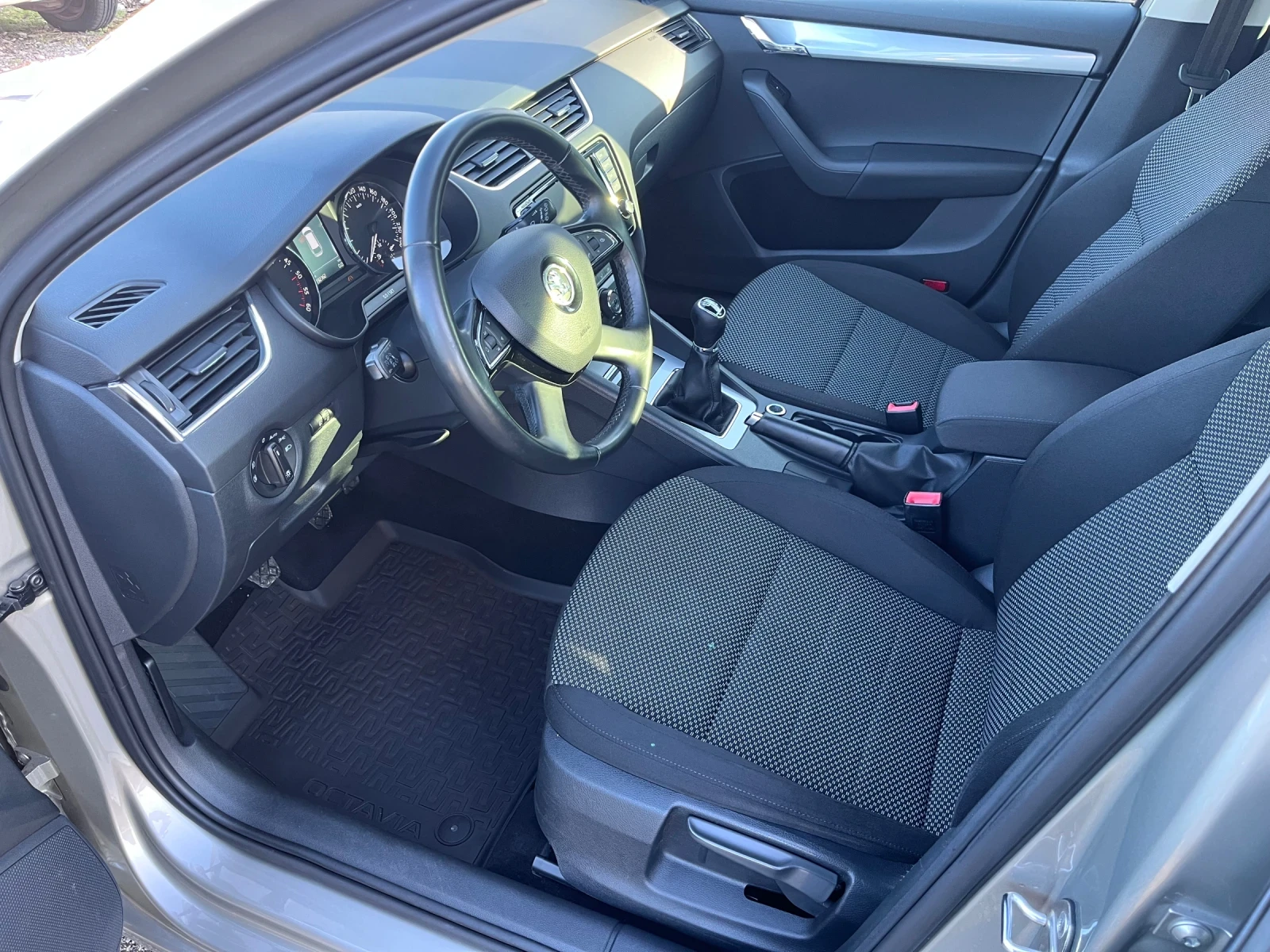 Skoda Octavia 1.6 TDI GreenLine | Mobile.bg � ����������� 9