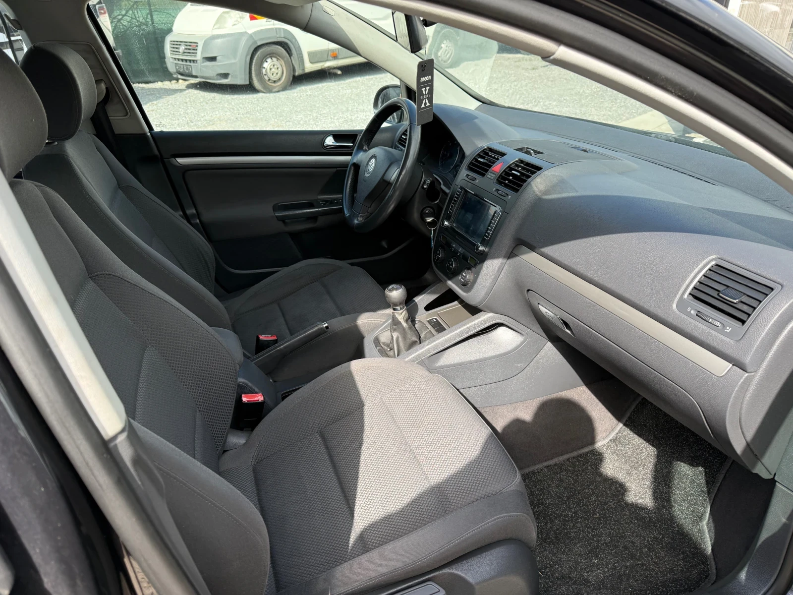 VW Golf 2.0TDi, снимка 8 - Автомобили и джипове - 53760168