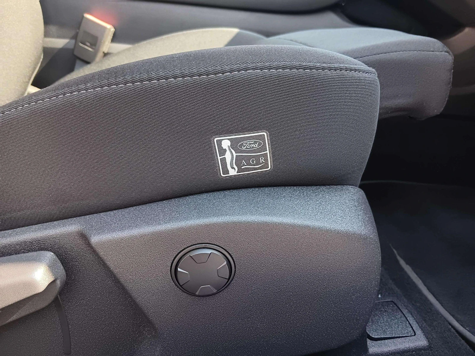 Ford Mondeo 2.0 EcoBlue, снимка 15 - Автомобили и джипове - 54231592