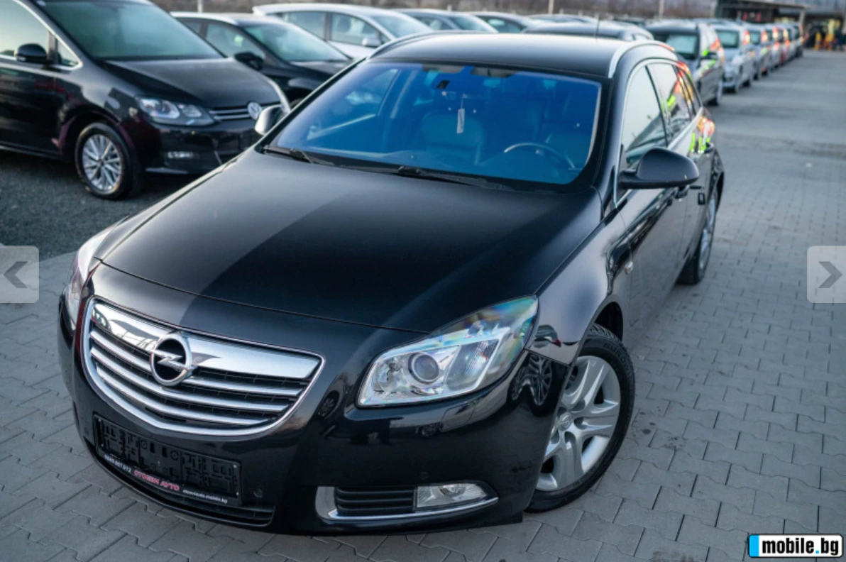 Opel Insignia Sports Tourer, снимка 4 - Автомобили и джипове - 54292208