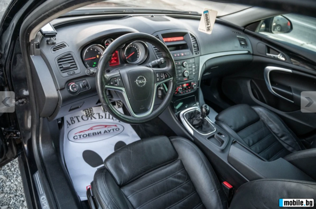 Opel Insignia Sports Tourer, снимка 8 - Автомобили и джипове - 54292208