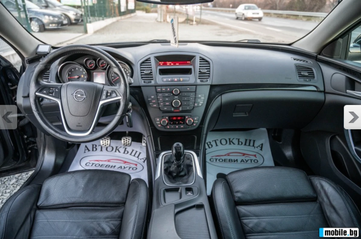 Opel Insignia Sports Tourer, снимка 10 - Автомобили и джипове - 54292208