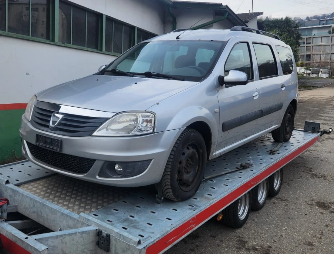 Dacia Logan 1.5 DCI, снимка 2 - Автомобили и джипове - 54369675