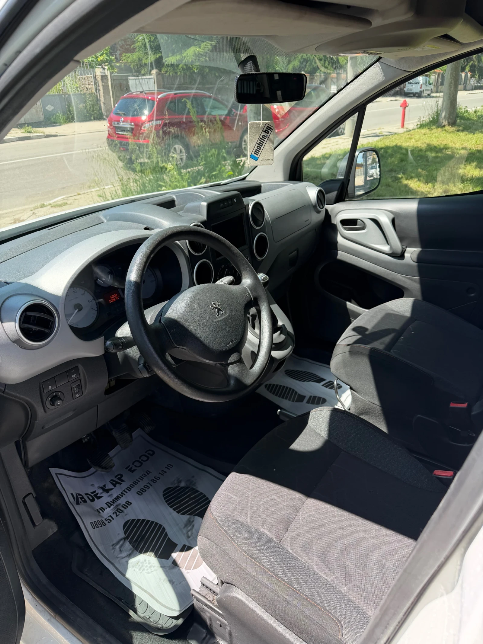 Peugeot Partner 1.6 DIESEL AUSTRIA , снимка 11 - Автомобили и джипове - 54755024