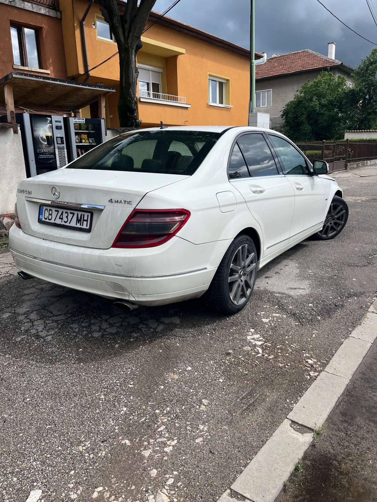Mercedes-Benz C 320, снимка 3 - Автомобили и джипове - 54779931