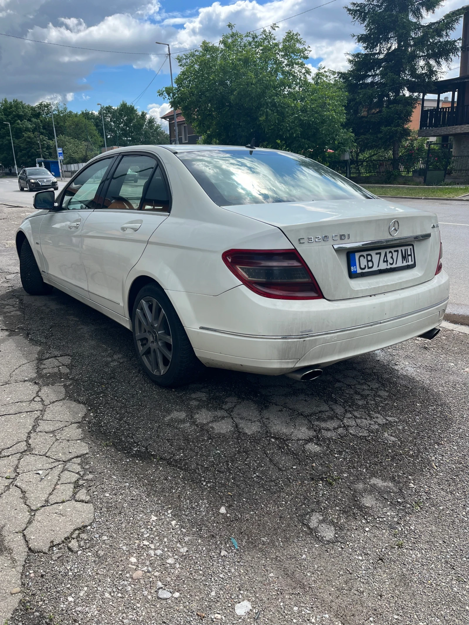 Mercedes-Benz C 320, снимка 2 - Автомобили и джипове - 54779931