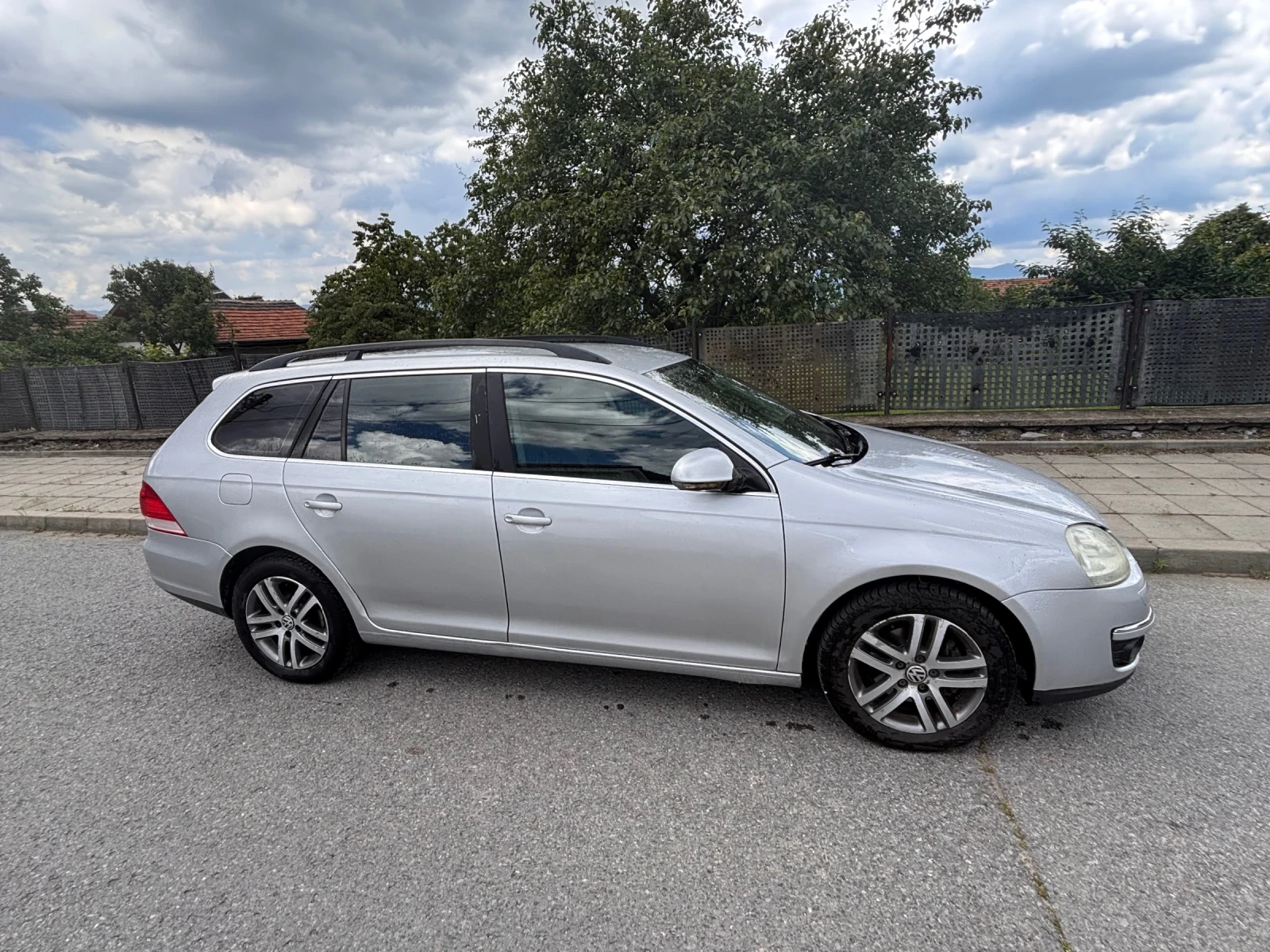 VW Golf Variant, снимка 3 - Автомобили и джипове - 54835841