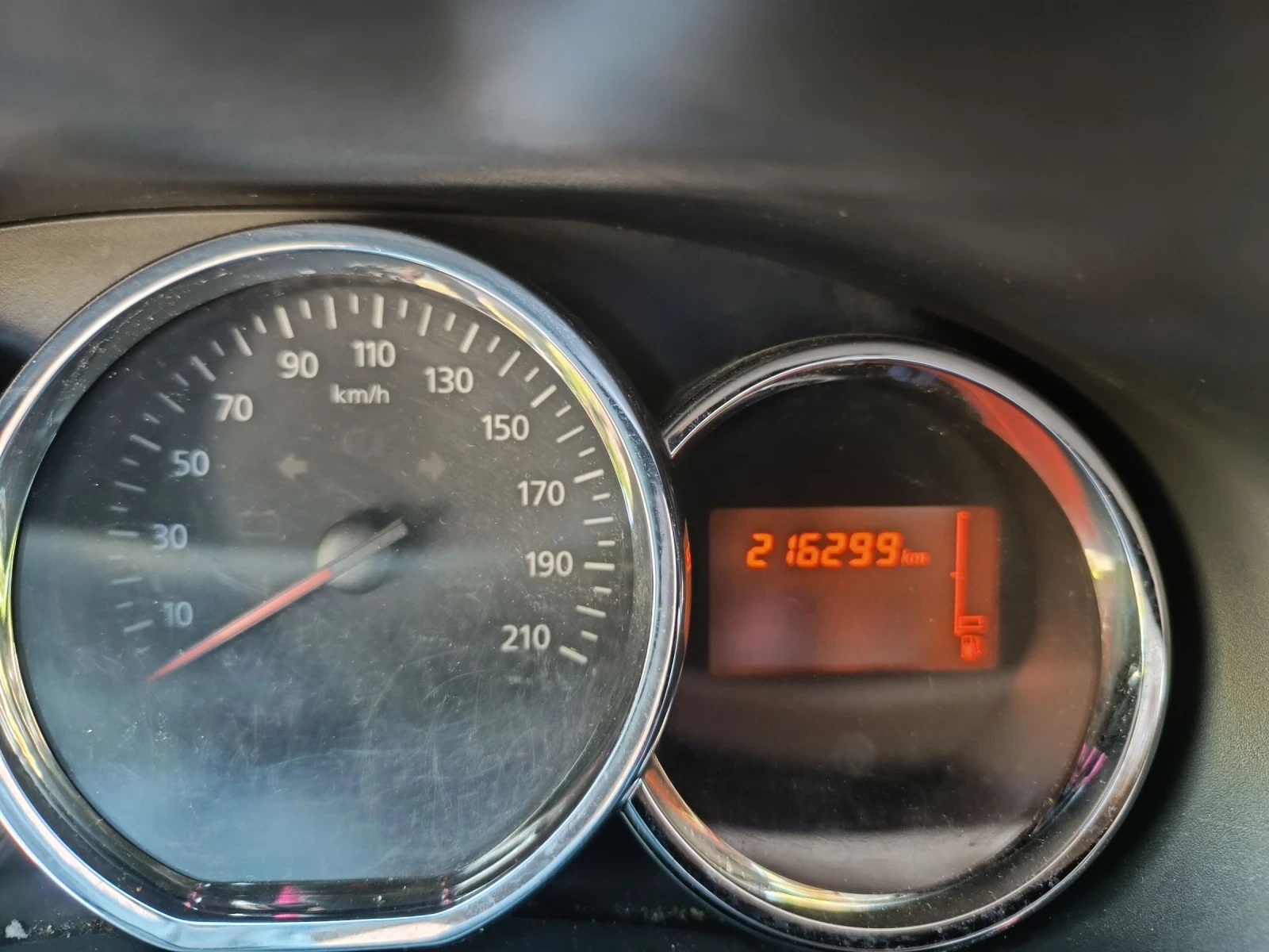 Dacia Logan, снимка 2 - Автомобили и джипове - 54843287