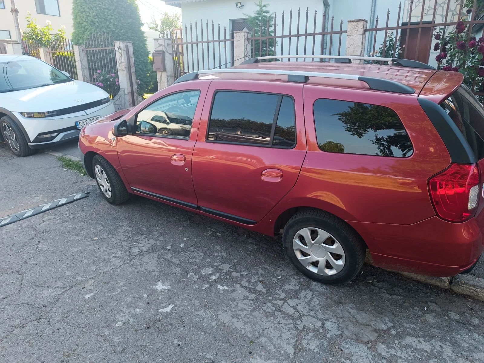 Dacia Logan, снимка 4 - Автомобили и джипове - 54843287