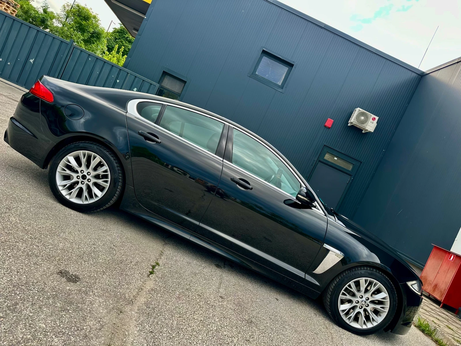 Jaguar Xf XF S 3.0 d V6 Premium Luxury , снимка 9 - Автомобили и джипове - 54920749