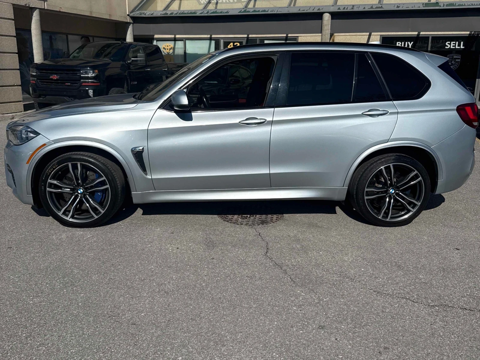 BMW X5M ПОДГРЕВ * ПАНОРАМА * HARMAN KARDON * CARFAX, снимка 2 - Автомобили и джипове - 54933733