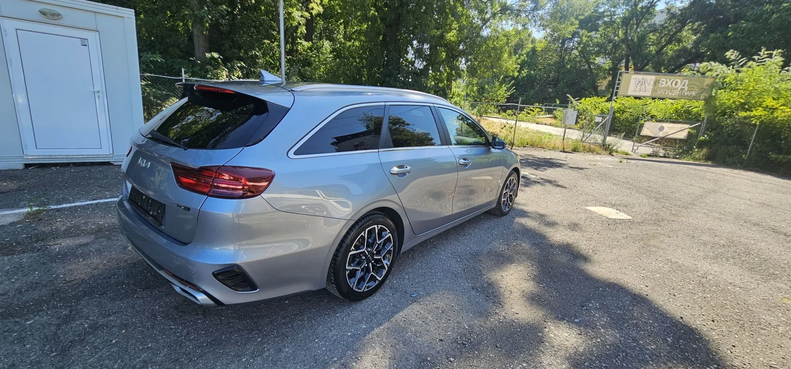 Kia Ceed 1.5Т GT-LINE CARPLAY , снимка 3 - Автомобили и джипове - 55492500