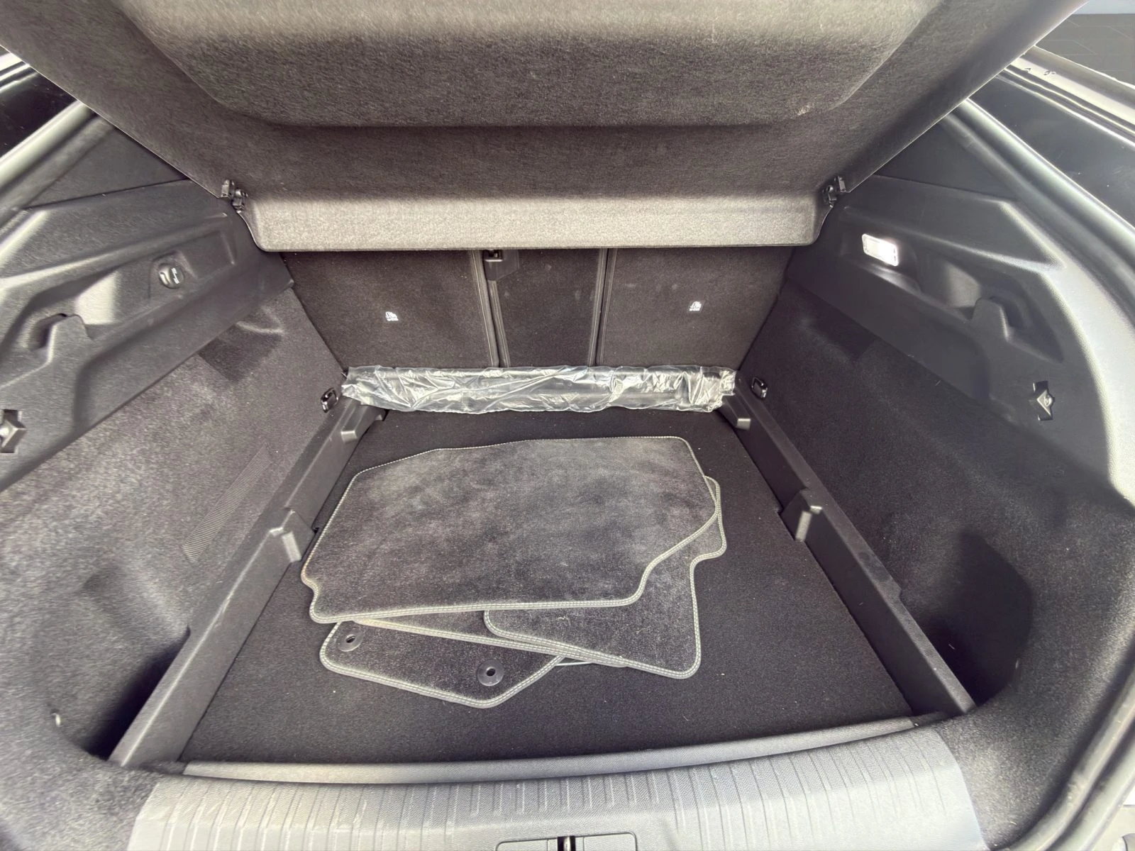 Peugeot 3008 GT  HYBRID 145 48V e-DCS6 EURO 6.4//KR100112 | Mobile.bg � ����������� 13