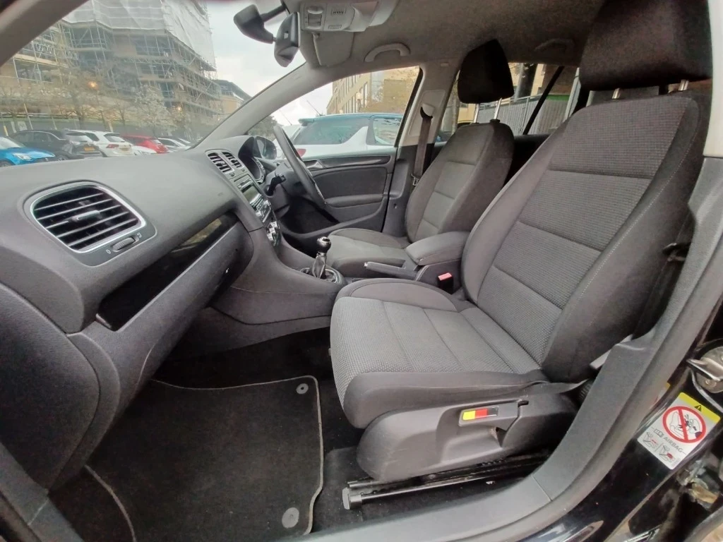 VW Golf, снимка 11 - Автомобили и джипове - 55840965