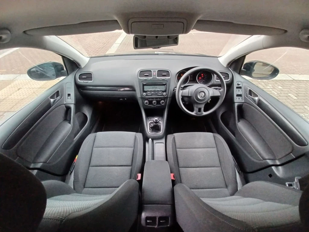VW Golf, снимка 7 - Автомобили и джипове - 55840965
