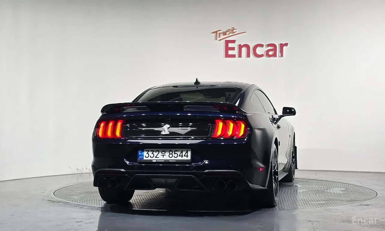 Ford Mustang 5.0* GT* SHELBY* PACK* ОБДУХВАНЕ* ДИСТРОНИК* , снимка 4 - Автомобили и джипове - 55964071