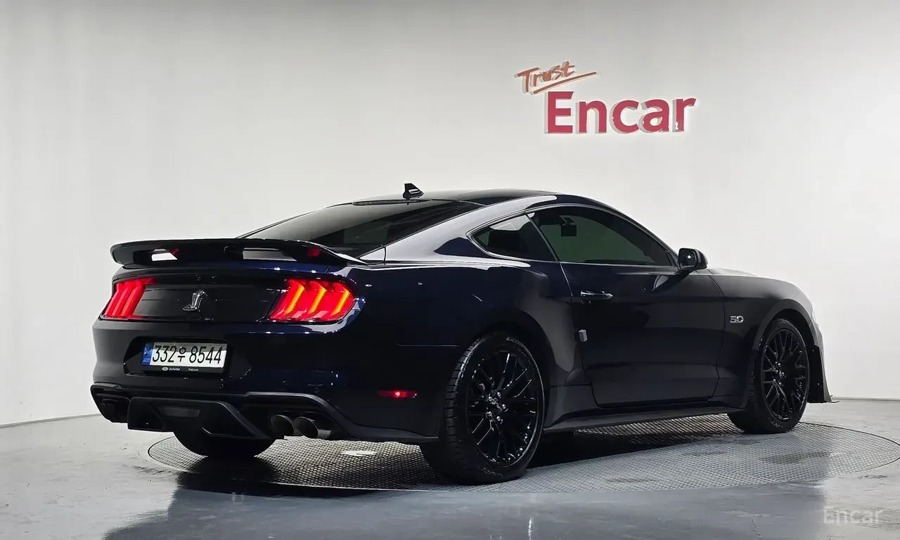 Ford Mustang 5.0* GT* SHELBY* PACK* ОБДУХВАНЕ* ДИСТРОНИК* , снимка 2 - Автомобили и джипове - 55964071