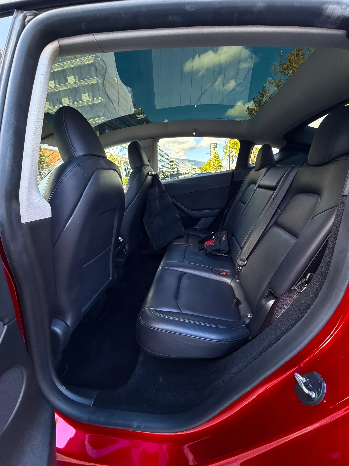 Tesla Model Y 2024 / FSD 4 / 61000км / Гаранция, снимка 8 - Автомобили и джипове - 56265686